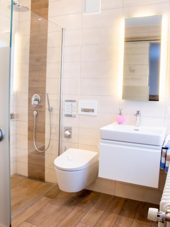 Gasthof Landhotel Hirsch Ostrach Bagian luar foto