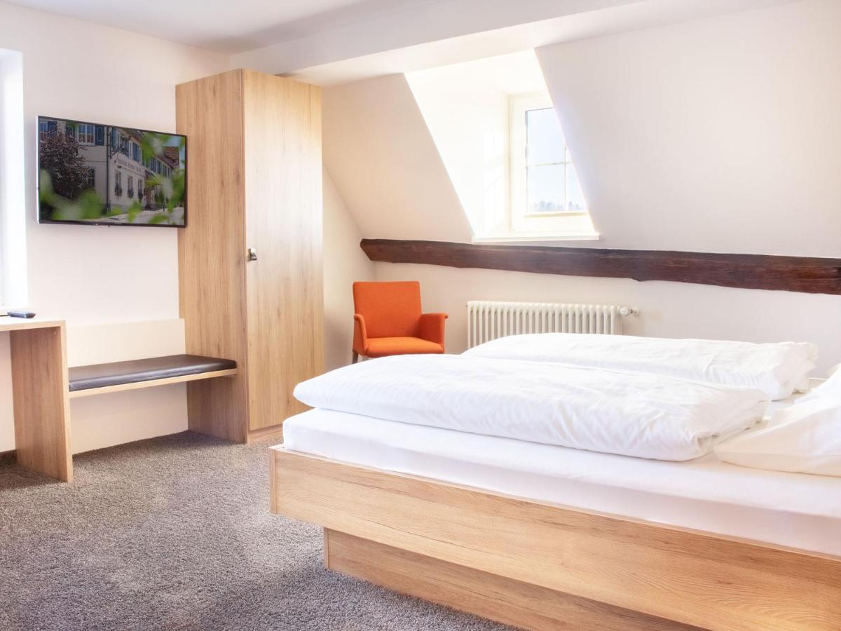 Gasthof Landhotel Hirsch Ostrach Bagian luar foto